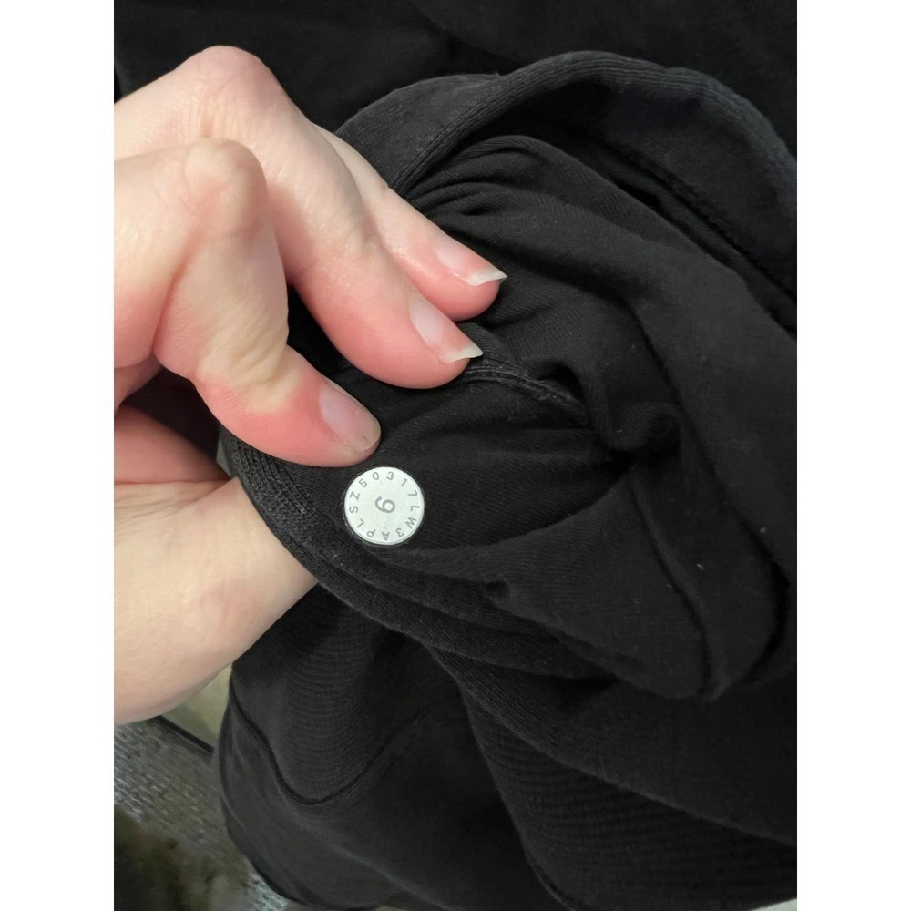 Lululemon press pause pullover - Picture 6 of 8
